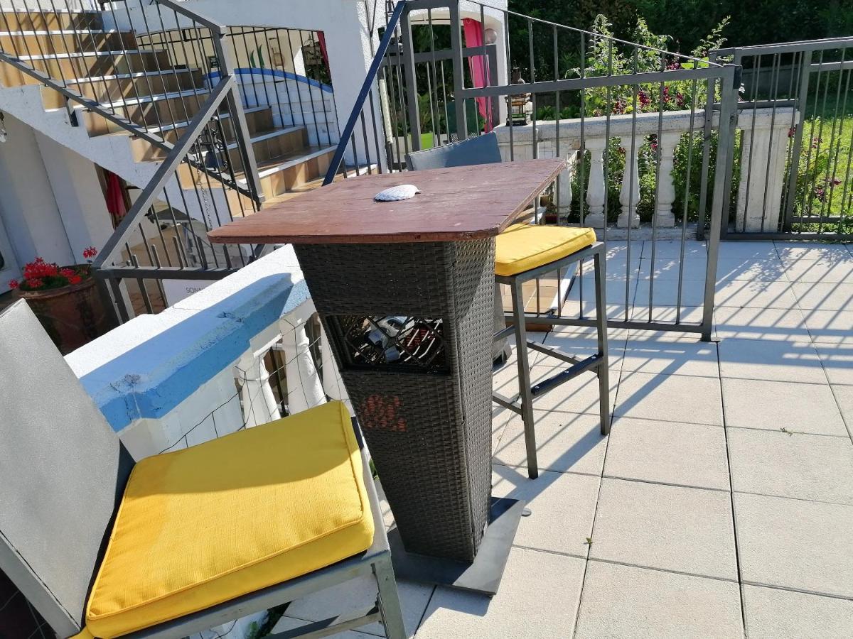 Appartement Lumineux A Voreppe Avec Piscine Экстерьер фото