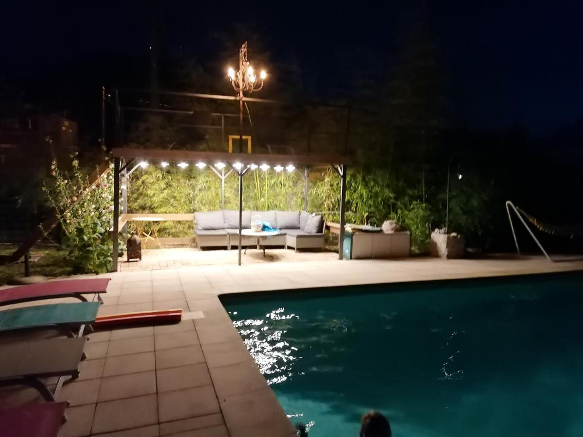 Appartement Lumineux A Voreppe Avec Piscine Экстерьер фото